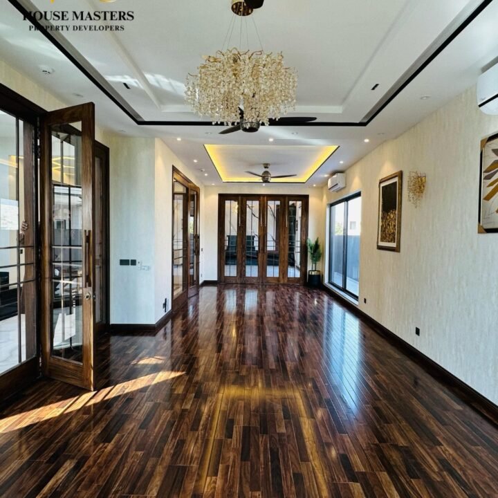 Real Estate Agency