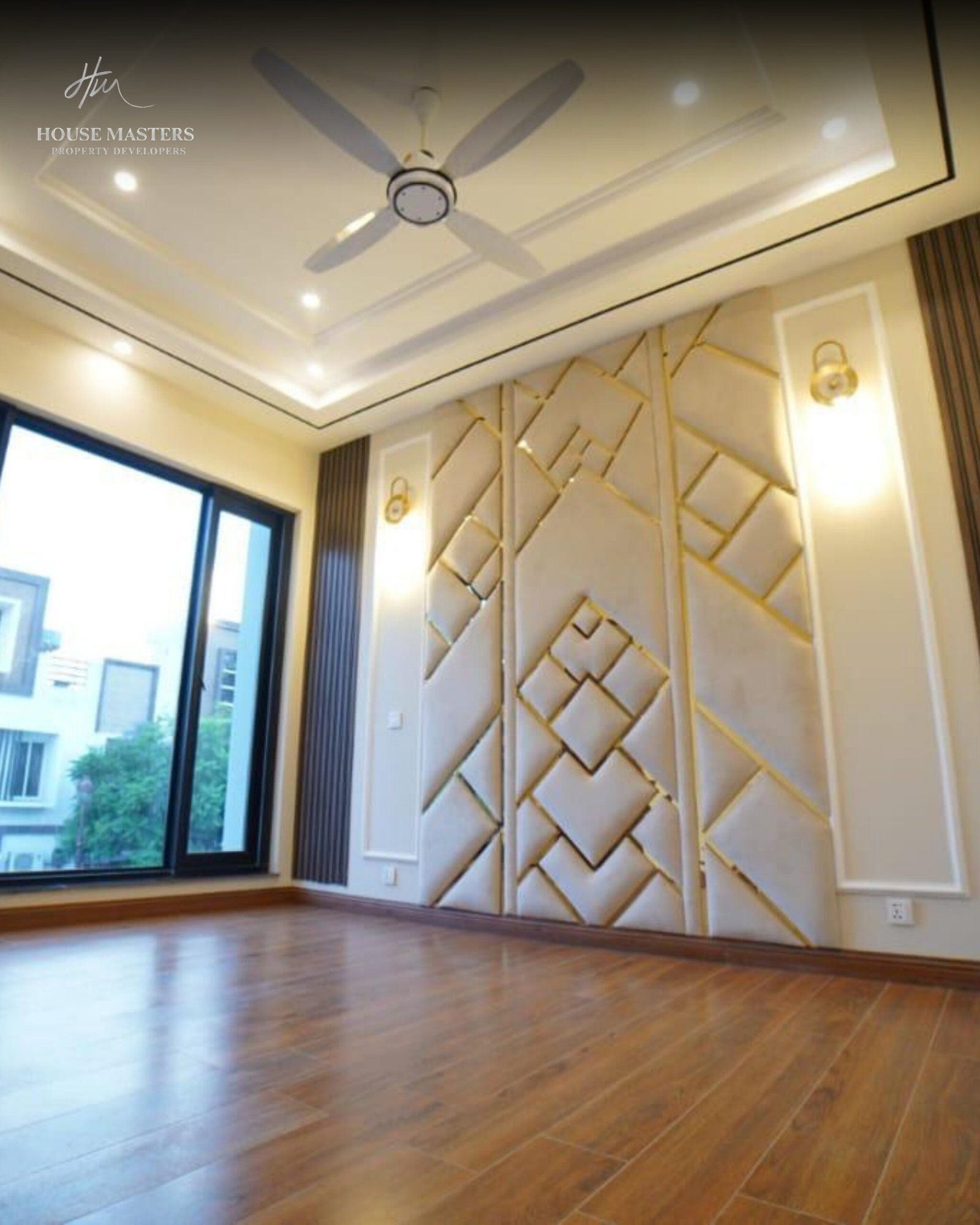 10 Marla Brand New House Available For Sale in Lake City Lahore