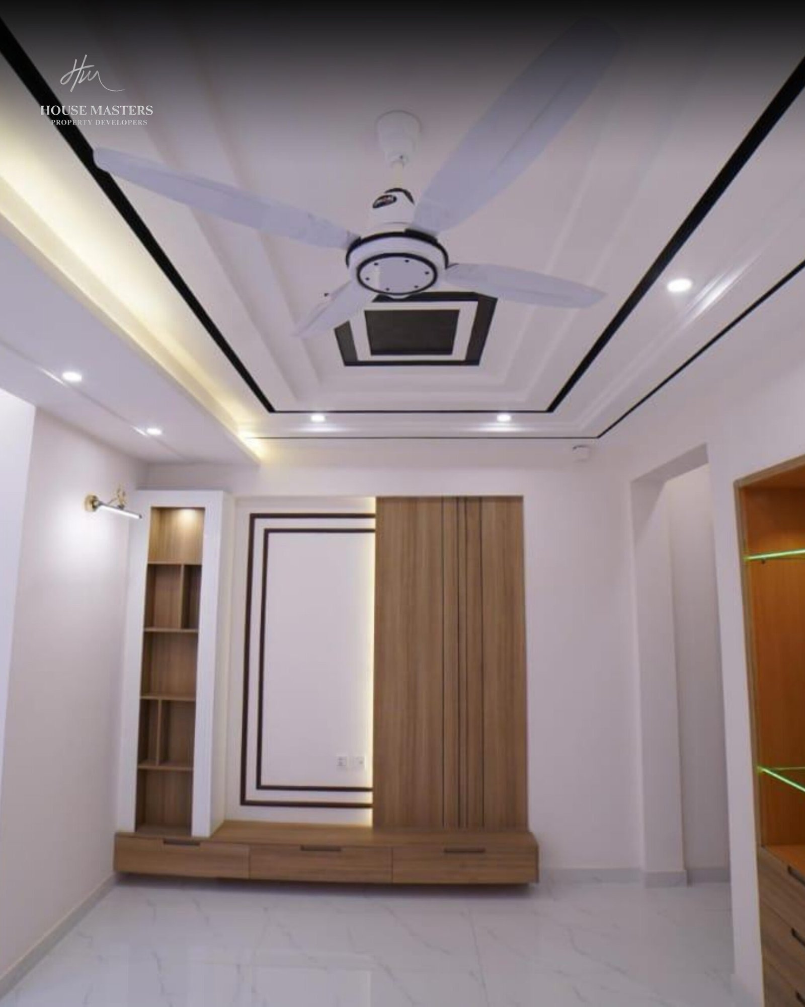 10 Marla Brand New House Available For Sale in Lake City Lahore