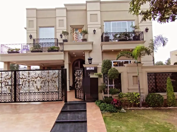 Comprehensive property solutions and modern house construction services in Lahore by THEHMPD.