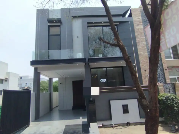 Modern 5 Marla double story house front elevation for sale in DHA Rahber Lahore
